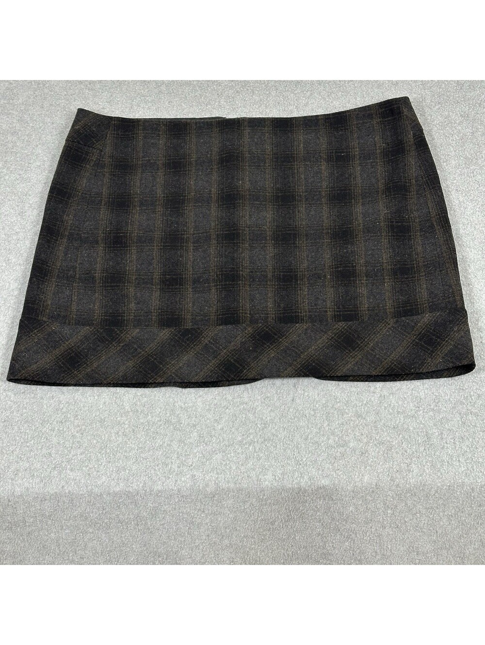 Willi Smith Women’s Size 12  Brown Gray Checkered Diagonal Hem Wool Blend Skirt